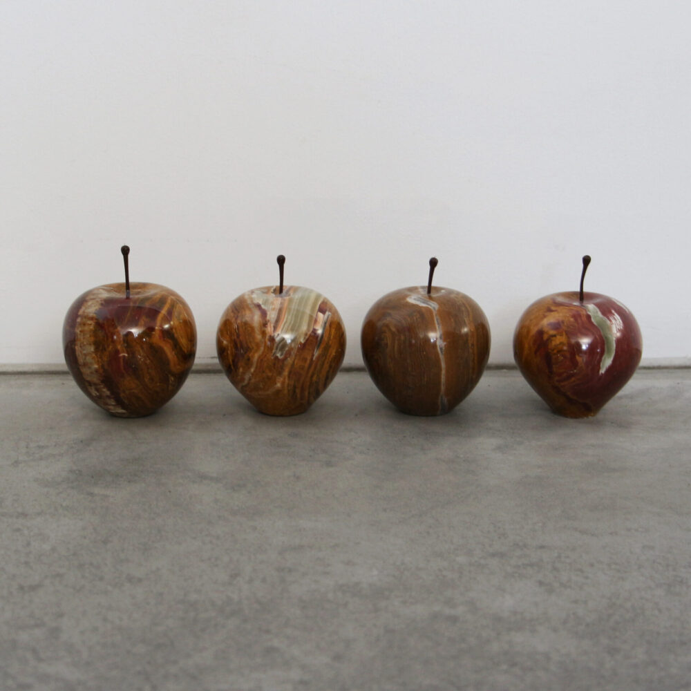 Marble Apple “Brown / Large”